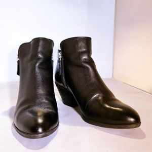 Frye Pointed toe leather booties